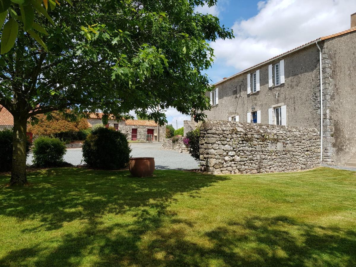 La Commanderie Grand 10kms  Puy Dufou Hébergement de vacances